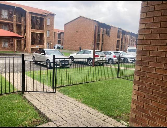 2 BEDROOM APARTMENT FOR SALE IN COMET